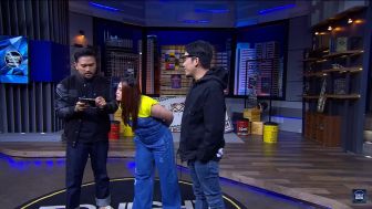 Datang di Tonight Show, Boiyen jadi Host Gantikan Hesti dan Enzy?