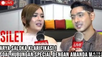 CEK FAKTA: Live Silet! Klarifikasi Arya Saloka Mengakui Punya Hubungan Spesial dengan Amanda Manopo?