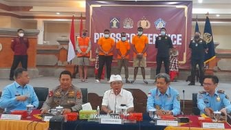 Salah Gunakan Izin Tinggal dan Overstay, Kanwil Kemenkumham Bali Deportasi 5 WNA