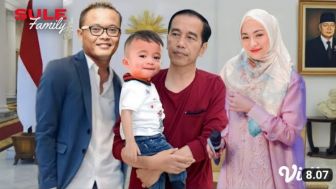 CEK FAKTA: Resmi Rujuk, Nathalie Holscher & Sule Diundang Presiden Jokowi ke Istana Bareng Adzam, Benarkah?