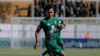 Persebaya Surabaya Sodorkan Kontrak 2 Pemain Ini, Persib Bandung Gigit Jari?