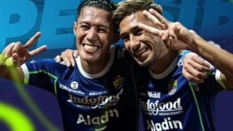 Persib atau Timnas Filipina? Netizen Ramai Dukung Daisuke Sato Pilih Pangeran Biru