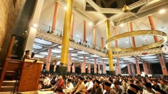 Beri Ceramah di Masjid UGM, Warganet: Mahfud MD Sosok Pemimpin yang Selalu Dikagumi