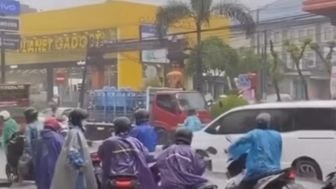 Banjir di Denpasar Dampak Siklon ILSA, BMKG Imbau Bali Waspada Hujan Lebat-Angin Kencang