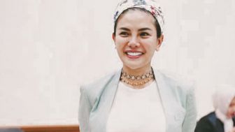 Nikita Mirzani Wanti-Wanti Bupati Lampung Agar Tak Laporkan Bima