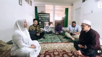 Alhamdulillah.. Nathalie Holscher Bahagia, Sang Adik Ikutan Mualaf: Saya Meyakini Nabi Muhammad Utusan Allah