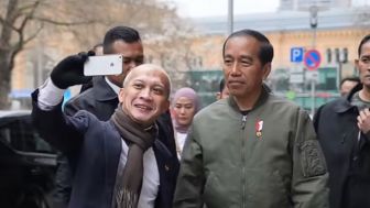 Jokowi Diajak Selfie Pria Rambut Putih di Jerman, Ragil Mahardika Ada yang Nyari?