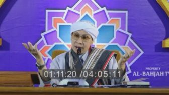 Viral Imam Sholat Tarawih Live TikTok, Buya Yahya Beri Respons, Ini Katanya