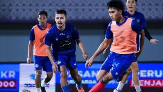 PSIS Semarang dan Persib Bandung Adu Mekanik Incar Pemain Arema FC Ini