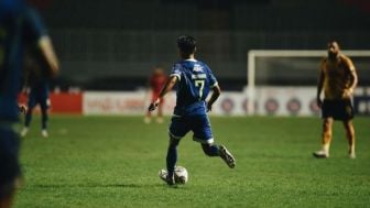 Usai Bayu Fiqri Angkat Kaki, Persib Bandung Pertahankan Gelandang Bernomor Punggung 7, Siapakah Dia?