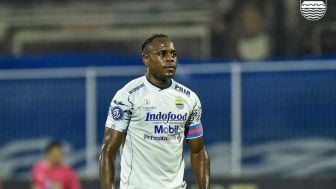 Klub Liga 1 Milik Sultan Ini Siap Culik Bek Persib Bandung Victor Igbonefo