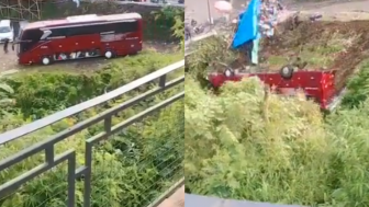 Dugaan Anak Kecil Lepas Rem, Sebabkan Bus Tanpa Supir Meluncur ke Jurang Guci Tegal