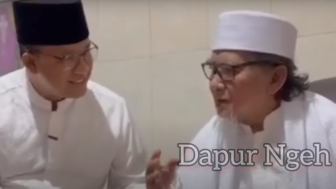 Viral! KH Muzakki Syah Menangis Mimpi Bertemu Anies Baswedan: Gak Bisa Tidur Saya