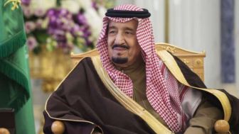 Cek Fakta: Raja Salman bin Abdulaziz Al-Saud Resmi Beli Saham Persib Bandung?
