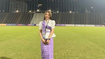 Instagram Perempuan Kamboja Pembawa Baki SEA Games Ini Diserbu Netizen Indonesia, Bahkan Sampai Memiliki Fanbase