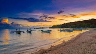 Pantai Lempuyang di Situbondo, Surga Tersembunyi dengan Keindahan Alami yang Menawan
