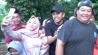 Main Terbuka! Dedi Mulyadi Ajak Masyarakat Teriak Prabowo Presiden