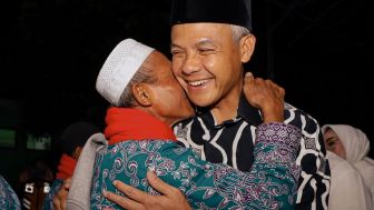 Dinilai Mampu Melanjutkan Pemerintahan Presiden Joko Widodo? Capres Ganjar Pranowo Unggul di Banyak Survei