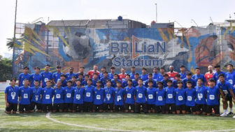 Training Session Timnas Indonesia U-16 with Legenda Sepak Bola Dunia, Kata Netizen Buang-buang Duit?