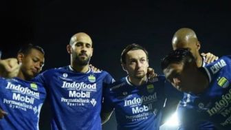 Momen Eks Persib Bandung M Rashid dan Marc Klok di FIFA Matchday Disorot Bobotoh, Begini Respons Mang Ocid