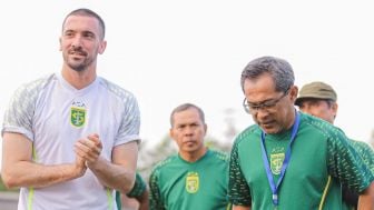 Lawan Persija, Pemain Seharga Rp6,08 Miliar Dicoret, Pelatih Persebaya Surabaya Aji Santoso: Saya Tidak Akan Mengambil Resiko