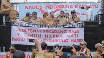 Waduh! DPR Sepakat Jabatan Kepala Desa 9 Tahun dan Anggaran Desa Diusulkan Naik 100 Persen?