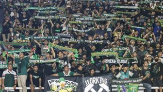 Kembali Lawan Persis Solo di Laga Perdana Liga 1, Bonek Tuntut Ini ke Pelatih Persebaya Aji Santoso