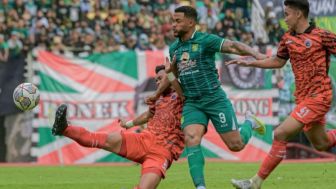 Aji Santoso Coret Paulo Victor, Persebaya Surabaya Andalkan Ujung Tombak Seharga Rp869,08 Juta Kontra Persis Solo?