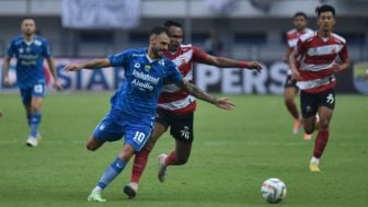 Belum Maksimal, Luis Milla Tetap Puas dengan Penampilan Duo Spanyol Milik Persib Bandung