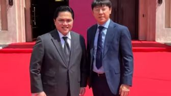 Media Luar Negeri Beri Bocoran Perihal Masa Depan Shin Tae Yong, Erick Thohir Siap Cari Pengganti, Pelatih Yang Lebih Terkenal?.