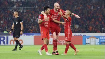 Persija Vs PSM Imbang, Yuran Fernandes Teriaki Riko Simanjuntak Depan Muka, Netizen Malah Samakan Keduanya Dengan Pegulat Smackdown