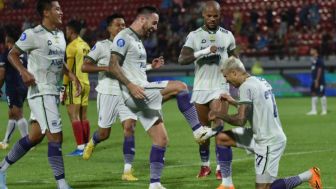 Review Persib Kontra Arema FC: Nick Kuipers Starter, Victor Igbonefo Hangatkan Bench, Ciro Alves Brace