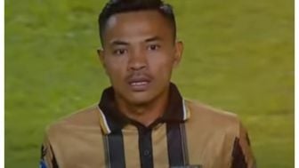 Akun Instagramnya Diserbu Bobotoh, Asep Berlian Minta Maaf Telah Tekel Brutal ke Pemain Persib Rachmat Irianto