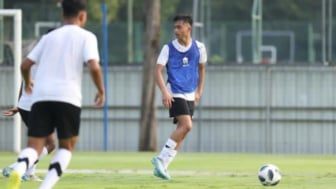 Terungkap! Alasan Bima Sakti Pertahankan Aaron Liam Suitela di TC Timnas Indonesia U-17