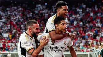 Real Madrid Mengalahkan Manchester United 2-0 dalam Laga Uji Coba