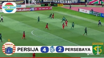 Cek Fakta: Menang Besar! Persija vs Persebaya 4-2, Aji Santoso Langsung Dipecat, Benarkah?