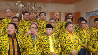 Soal Isu Munaslub, 38 DPD I Golkar Panggil Airlangga Hartarto di Bali