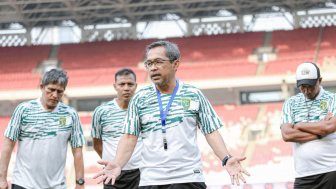 Nasib Aji Santoso Bersama Persebaya Dipertaruhkan, Manajemen Beri Target Tujuh Poin