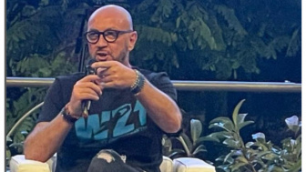 Sepak Bola Indonesia Diremehkan Media Italia, Legenda Inter Milan Walter Zenga Pasang Badan