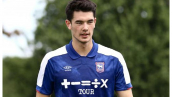Manajer Ipswich Town Memuji Kemampuan Bek Timnas Indonesia Elkan Baggott Seperti Cameron Humphreys