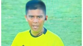 Wasit Aidil Azmi Pecahkan Rekor dengan Beri Kartu Merah ke Safrudin Tahar di Bali United vs PSM Makassar