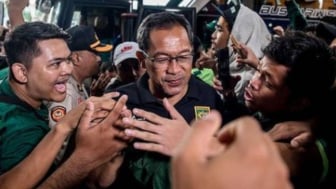 Tinggalkan Tim dengan Kepala Tegak, Aji Santoso Singgung Soal Rekor Bersama Persebaya