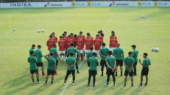 Timnas Indonesia U-17 Berpeluang Diperkuat Pemain Tottenham, Bima Sakti Justru Pesimis