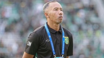 Persebaya Menang Lawan PSM Makassar, Bonek Minta Permanenkan Uston Nawawi