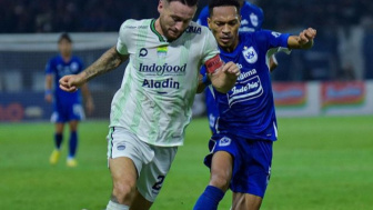 Bobotoh Full Senyum! Usai Kalahkan PSIS Semarang, Persib Bandung Akhirnya Selamat dari Zona Degradasi