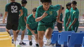 Sempat Tersisihkan di Era Aji Santoso, Wonderkid Rp 2,17 Miliar Milik Persebaya Justru Main Moncer Bersama Uston Nawawi