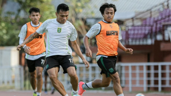 Kontra PSS Sleman, Bonek Minta Uston Nawawi Mainkan Pemain Persebaya Surabaya Seharga Rp434 Juta