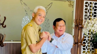 Soal Opsi Dipasangkan dengan Prabowo, Ganjar Pranowo: Oke Juga Ya!