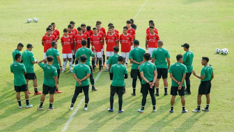 Tak Mau Timnas Indonesia U-17 Jadi Bulan-bulanan, Bima Sakti Kantongi Pemain Keturunan Baru, Bakal Dipilih Frank Wormuth?