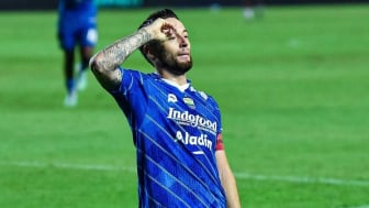 Kontra Persija Jakarta, Punggawa Persib Bandung Marc Klok Bakal Bantu Torehkan Rekor Ini?